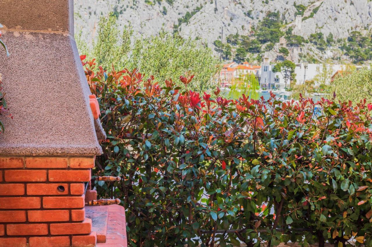 Ferienwohnung Downtown Deluxe Omiš Exterior foto